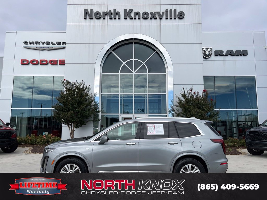 Used 2025 Cadillac XT6 Luxury w/ LPO, Floor Liner Package AWD/4WD image 2