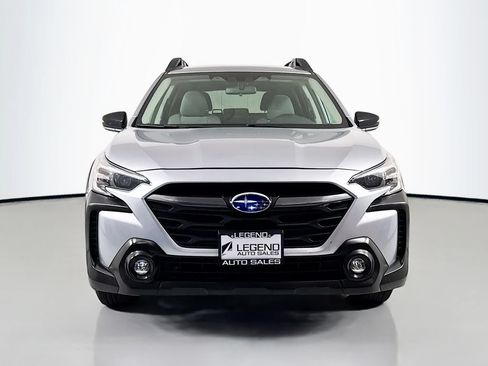 Used 2023 Subaru Outback Premium AWD/4WD image 2