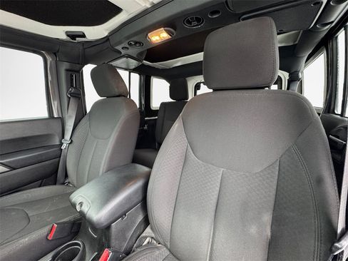 Certified 2018 Jeep Wrangler Unlimited Sport S image 22