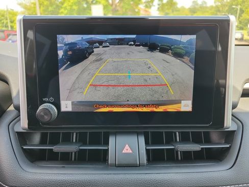 Used 2023 Toyota RAV4 LE FWD image 14