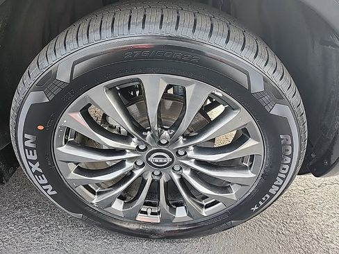 Used 2022 Nissan Armada Platinum w/ Captain's Chairs Package image 10