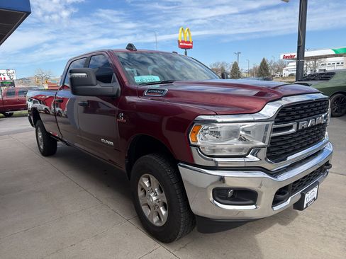 Used 2024 RAM 2500 Big Horn w/ Protection Group AWD/4WD image 4