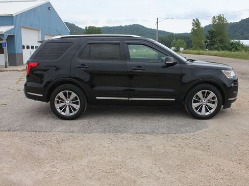 Used 2018 Ford Explorer Limited AWD/4WD image 4