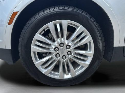 Used 2018 Cadillac XT5 Premium Luxury AWD/4WD image 40