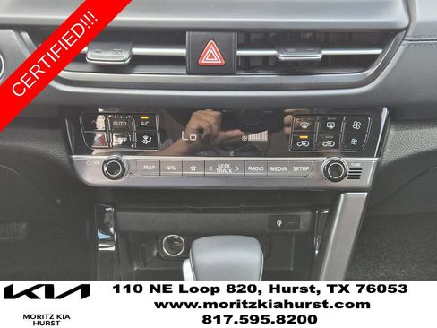 Certified 2025 Kia Seltos EX FWD image 21