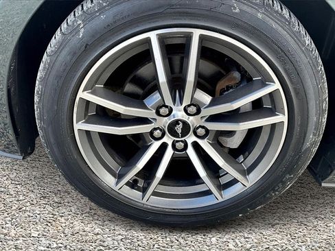 Used 2016 Ford Mustang Premium image 8