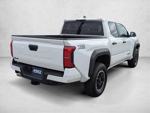 Used 2024 Toyota Tacoma TRD Off-Road image 5