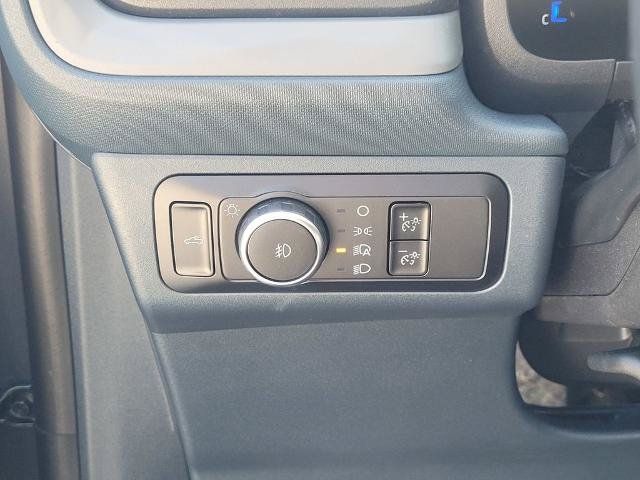 Used 2025 Ford Maverick Lobo AWD/4WD image 39