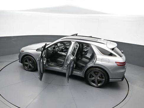 Used 2023 Genesis GV70 2.5T w/ Sport Prestige Package image 44