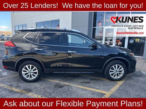Used 2017 Nissan Rogue SV w/ Sun & Sound Touring Package image 2