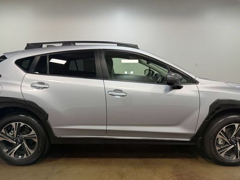 Used 2024 Subaru Crosstrek 2.0i Premium AWD/4WD image 32