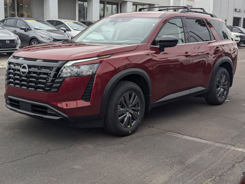 New 2026 Nissan Pathfinder SV image 5