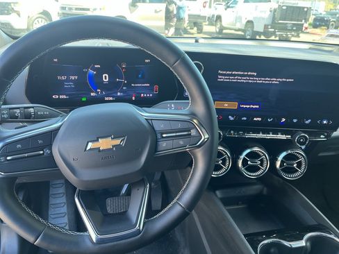 Used 2024 Chevrolet Blazer EV LT image 18