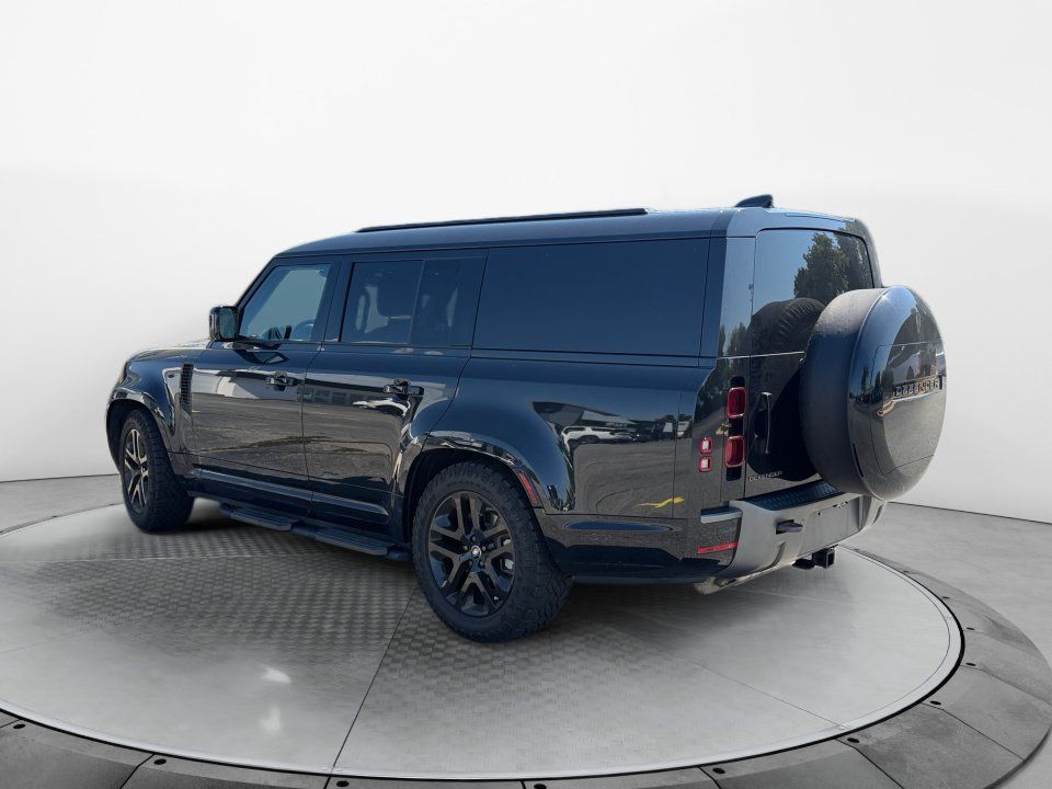 Used 2024 Land Rover Defender 130 Outbound AWD/4WD image 5