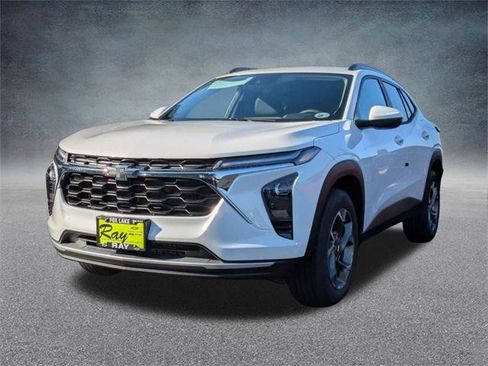 New 2026 Chevrolet Trax LT w/ Driver Confidence Package image 8