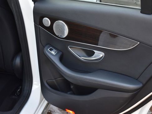 Used 2017 Mercedes-Benz C 300 4MATIC Sedan w/ Premium 3 Package image 37