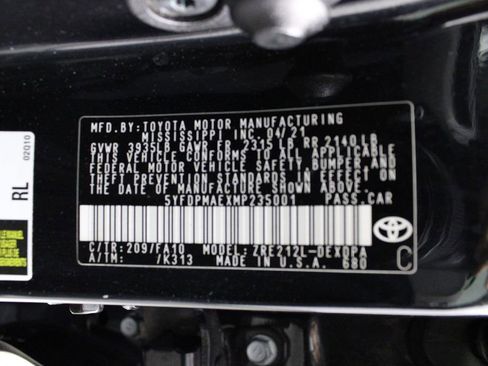 Used 2021 Toyota Corolla L image 17