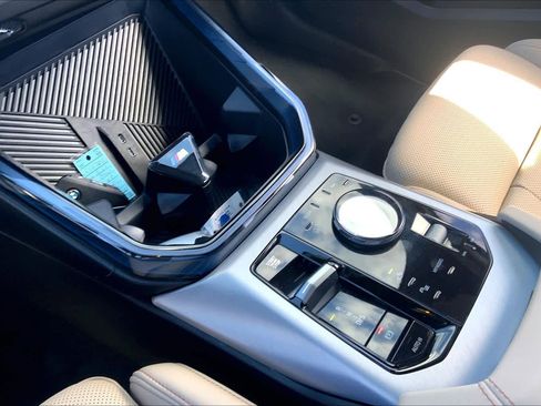 Used 2025 BMW X3 xDrive30i w/ M Sport Package image 32