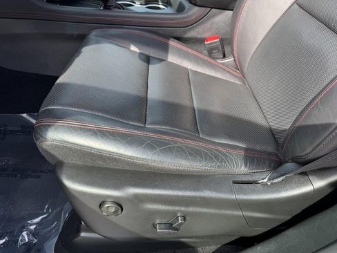 Used 2025 Dodge Durango GT AWD/4WD image 15