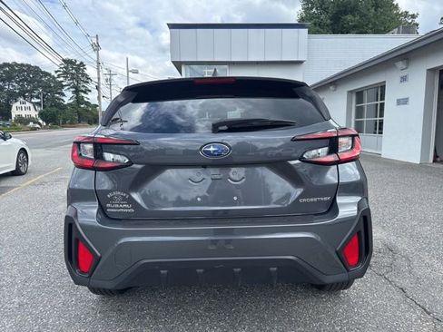 Used 2024 Subaru Crosstrek 2.0i AWD/4WD image 4