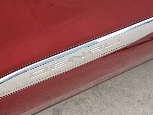 Used 2020 GMC Acadia Denali w/ Trailering Package image 13