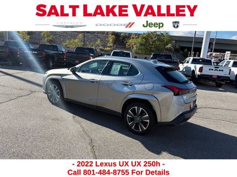 Used 2022 Lexus UX 250h w/ Premium Package image 5