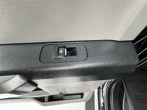 Certified 2019 Ford F150 XLT w/ Equipment Group 302A Luxury image 25