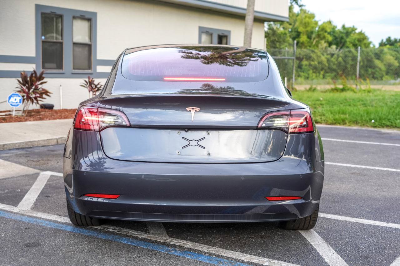 Used 2018 Tesla Model 3 Long Range RWD image 5