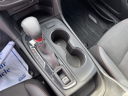 Used 2022 Chevrolet Equinox RS image 30