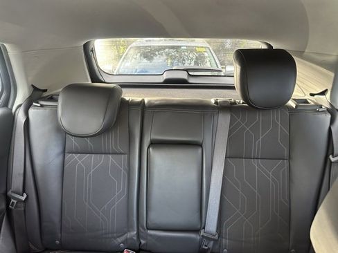 Used 2020 Chevrolet Trax LT w/ LT Convenience Package image 23