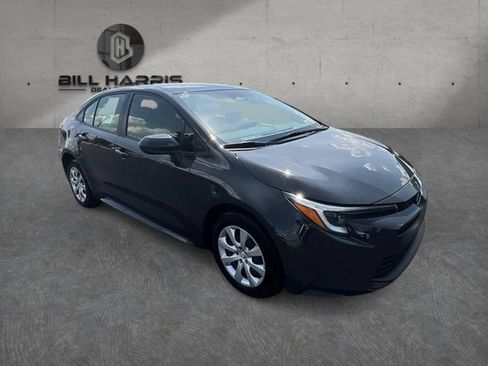 Used 2024 Toyota Corolla LE FWD image 4