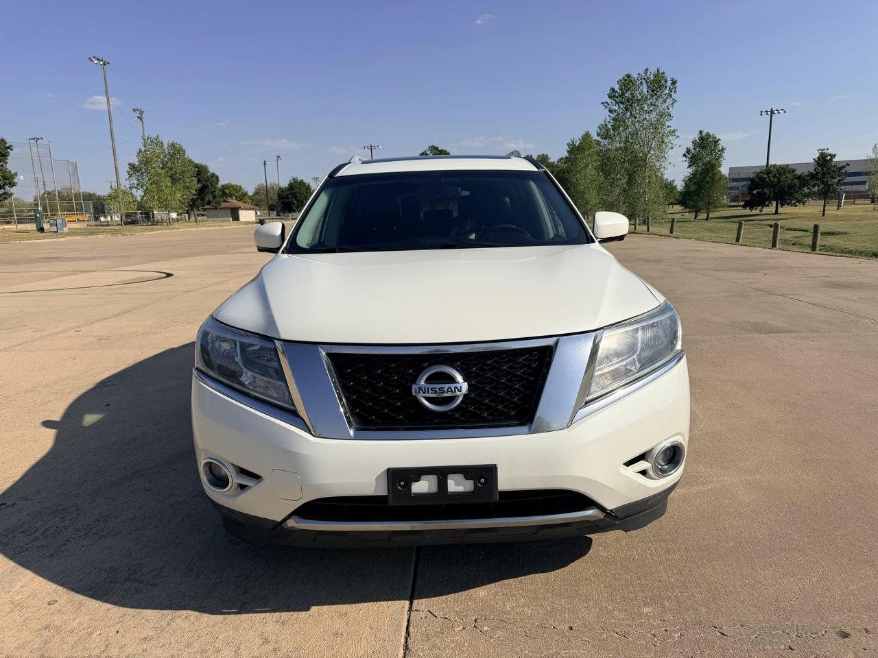 Used 2016 Nissan Pathfinder Platinum AWD/4WD image 6