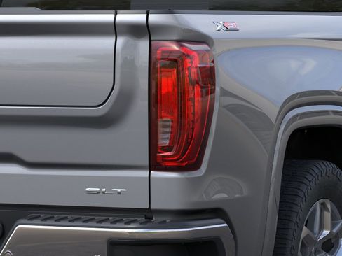 New 2026 GMC Sierra 1500 SLT image 12