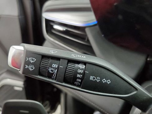 Used 2025 Buick Enclave Preferred image 31