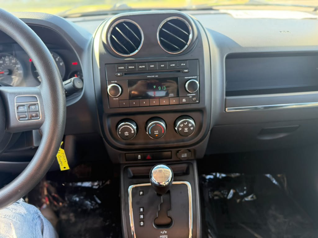 Used 2011 Jeep Compass 2WD image 16