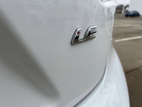 Certified 2024 Toyota Corolla LE image 9