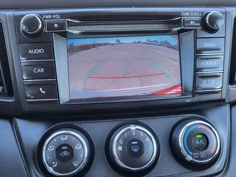 Used 2017 Toyota RAV4 LE image 31