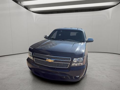 Used 2013 Chevrolet Suburban LS w/ Texas Edition RWD image 9