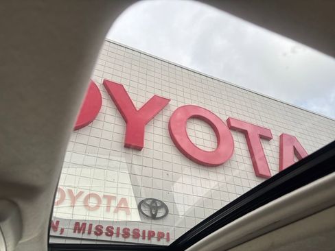 Used 2016 Toyota 4Runner Trail Premium image 7