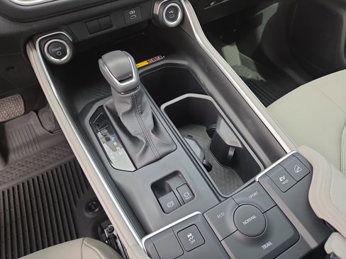 Certified 2026 Toyota Grand Highlander AWD Hybrid image 26