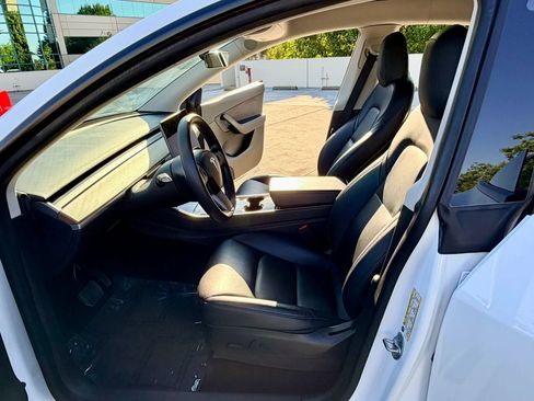 Used 2020 Tesla Model Y Long Range AWD/4WD image 22