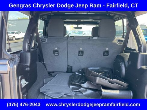 Used 2021 Jeep Wrangler Unlimited Sahara AWD/4WD image 30