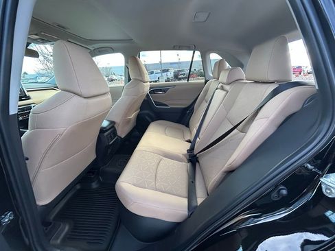 Used 2025 Toyota RAV4 XLE w/ Convenience Package image 26