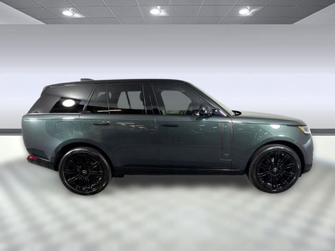 Used 2023 Land Rover Range Rover SE image 8