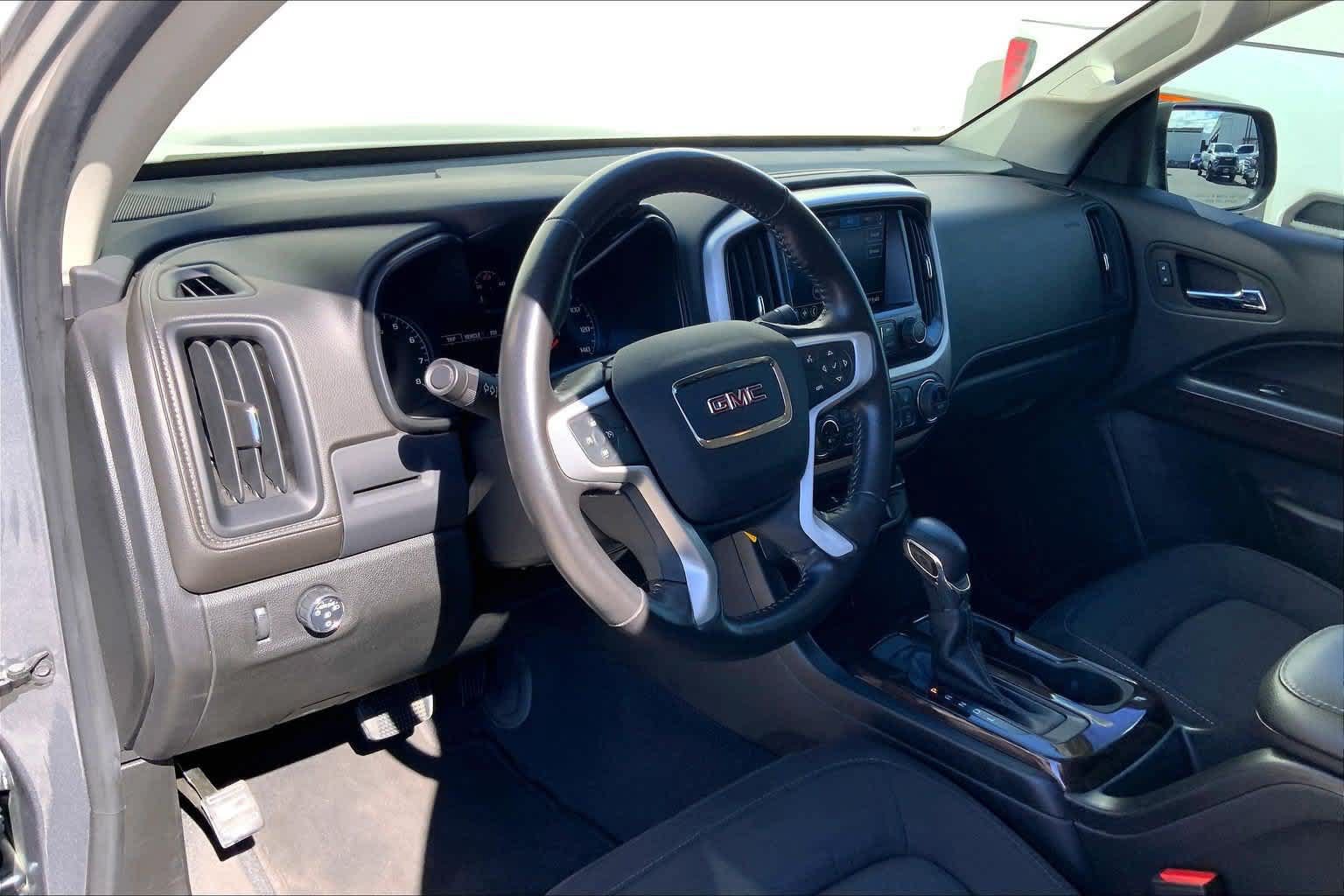 Used 2022 GMC Canyon Elevation RWD image 2