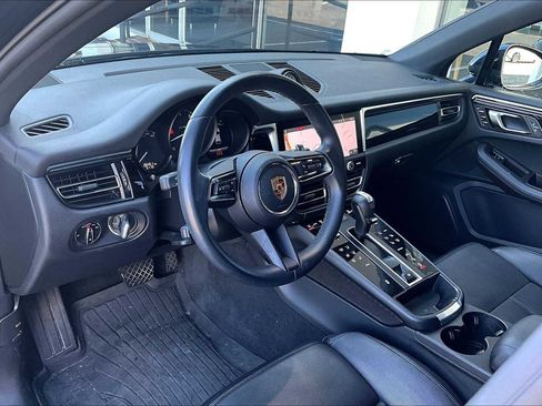 Used 2023 Porsche Macan T image 19