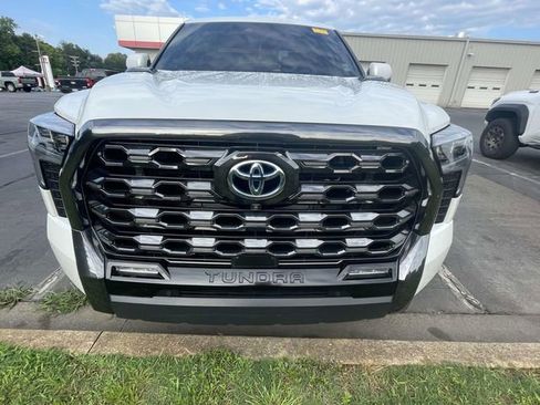 Used 2022 Toyota Tundra Platinum w/ Advanced Package AWD/4WD image 3