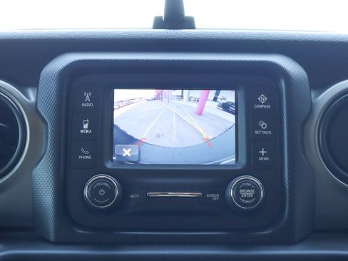 Used 2019 Jeep Wrangler Unlimited Sport S image 12