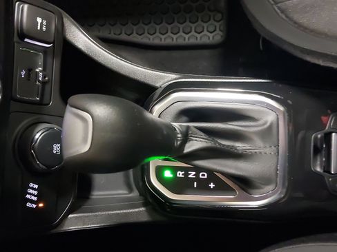 Used 2022 Jeep Renegade Altitude w/ Convenience Group AWD/4WD image 22