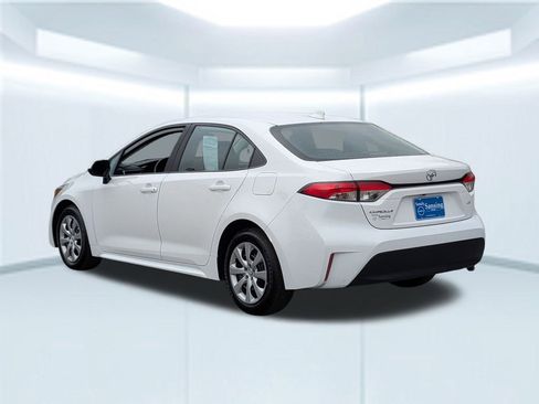 Used 2024 Toyota Corolla LE image 4